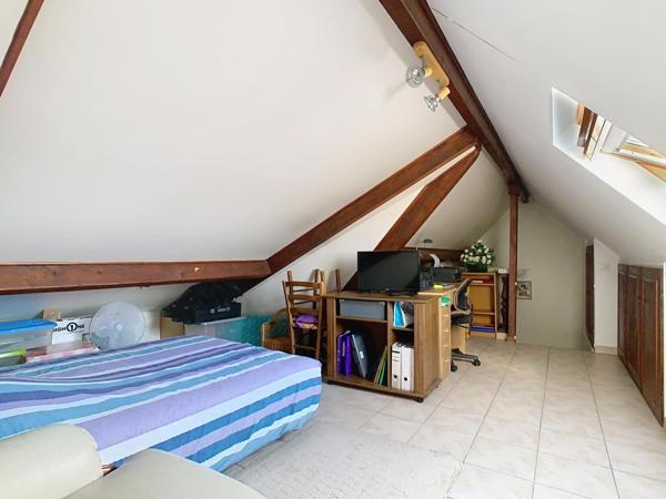 Maison divisée en 2 logements