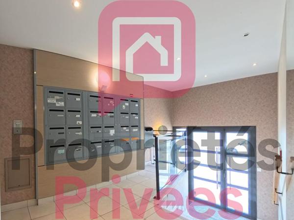 Valenciennes Centre , Appartement 2 pièces lumineux avec balcon et garage fermé