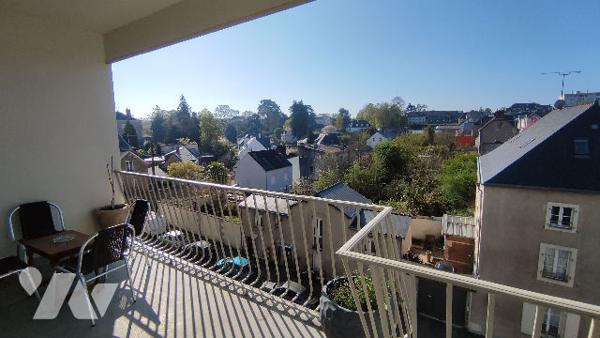 APPARTEMENT 3 CHAMBRES AVEC GRANDS BALCONS CAVE ET GARAGE