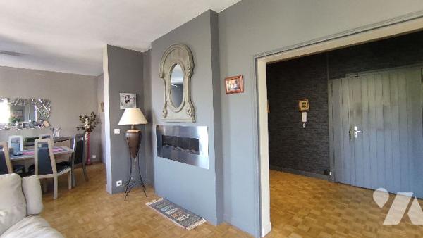 APPARTEMENT 3 CHAMBRES AVEC GRANDS BALCONS CAVE ET GARAGE