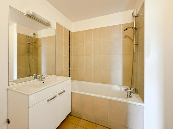 Appartement 2 pièces - 45 m² Exclusivité efficity