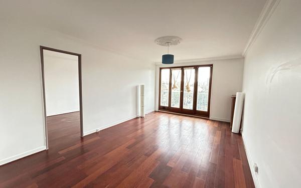 Appartement à louer    4 pièces • 81,38 m2 Châtillon