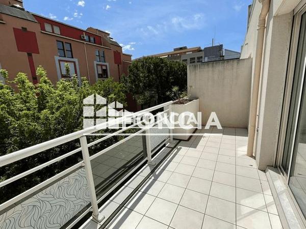 Location Appartement 3 pièces 62.6 m² - 152-154 RUE DU ROUET Marseille 13008