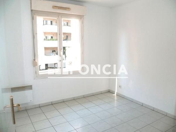 Location Appartement 3 pièces 62.6 m² - 152-154 RUE DU ROUET Marseille 13008