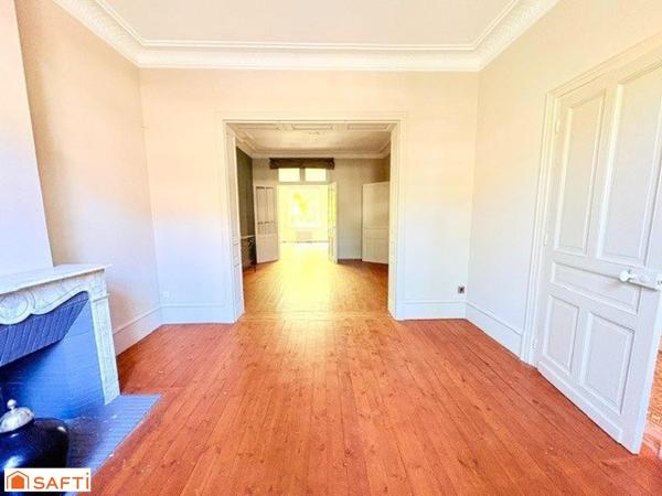 À VENDRE – VALENCIENNES – AVENUE DE LIÈGE– GARAGE–6 CHAMBRES