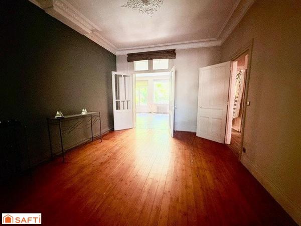 À VENDRE – VALENCIENNES – AVENUE DE LIÈGE– GARAGE–6 CHAMBRES