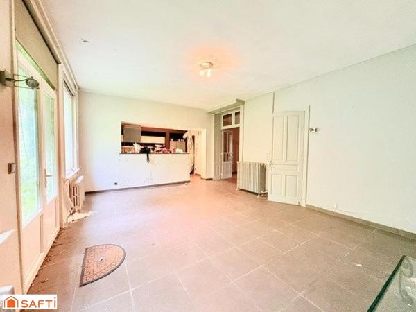 À VENDRE – VALENCIENNES – AVENUE DE LIÈGE– GARAGE–6 CHAMBRES