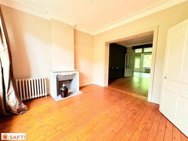 À VENDRE – VALENCIENNES – AVENUE DE LIÈGE– GARAGE–6 CHAMBRES