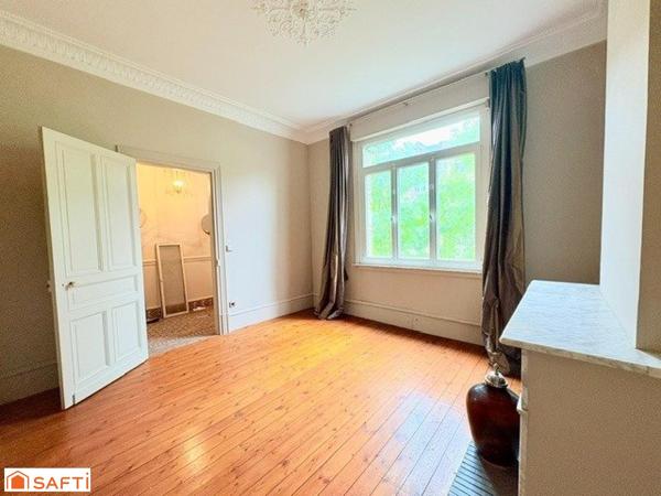 À VENDRE – VALENCIENNES – AVENUE DE LIÈGE– GARAGE–6 CHAMBRES