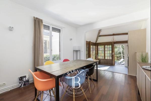 Saint-Maur-des-Fossés, Maison 5 Chambres -  298 m² à vendre