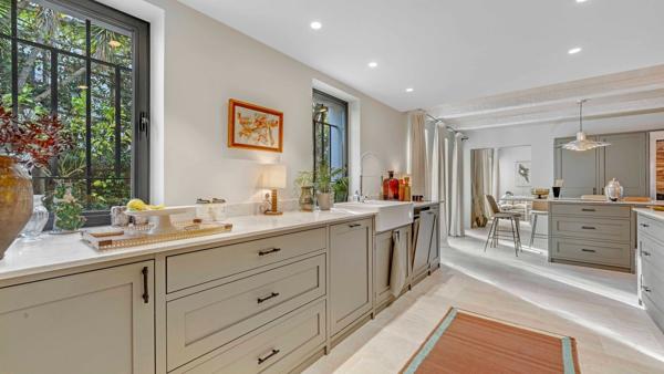 Vente Maison contemporaine Saint-Tropez 9 Pièces 246 m²