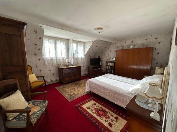 Maison à vendre à Montrichard-Val-de-Cher dans le Loir-et-Cher (41400), ref : 12101/1311   
CENTRE BOURG