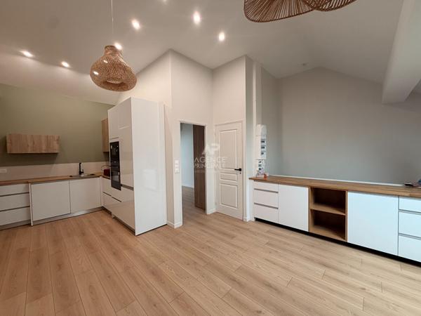 Appartement 2 pièces neuf - MONTESSON Centre Secteur Village Loyer 1 300 €/mois charges comprises **  - Référence  18695