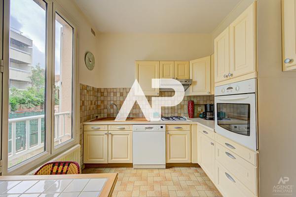 Maison Rueil Malmaison 5 pièce(s) 104 m² 715 000 € **  - Référence  20132