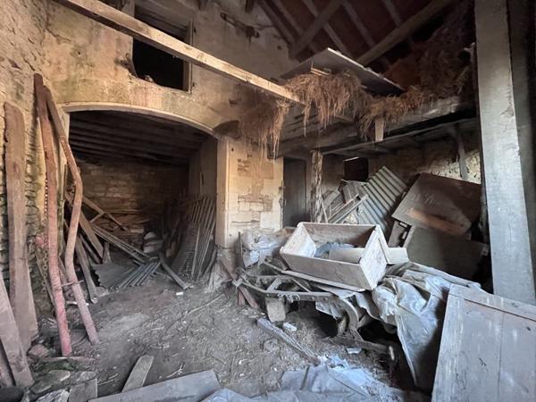 Grange à vendre |  Asnières-sur-Nouère |  1 pièce | 80 m²