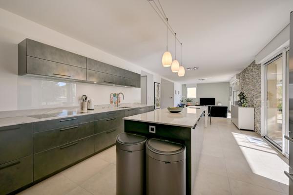 Vente Appartement de luxe Aix-en-Provence 5 Pièces 120 m²