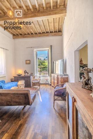 DEMEURE EN PIERRES Les Angles 7 pièce(s) 170 m2 - TOITURE NEUVE