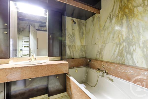 Appartement à vendre  5 pièces - 146 m2 PARIS - 75016