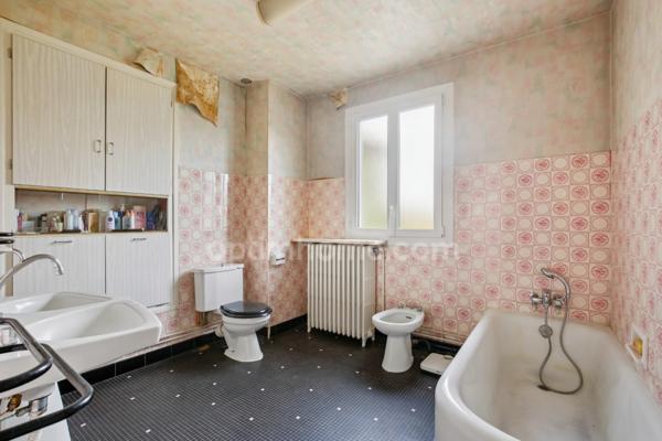 Élégante maison de 206 m² sur 600 m² de terrain – À deux pas du lac d’Enghien