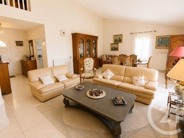 Maison à vendre  6 pièces - 142,36 m 2   LAGORD  - 17
