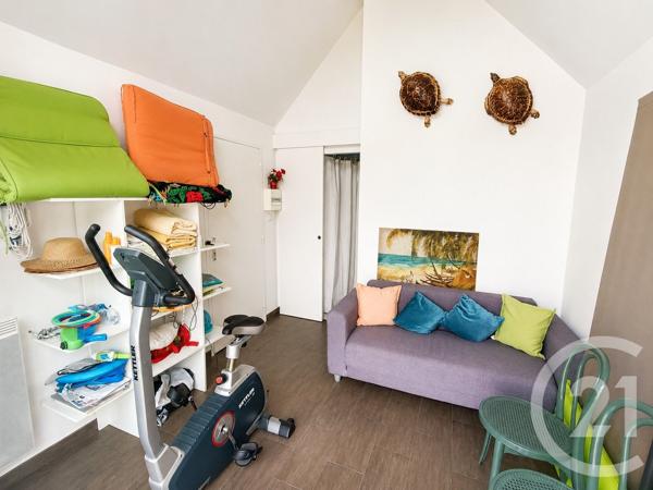 Maison à vendre  6 pièces - 142,36 m 2   LAGORD  - 17