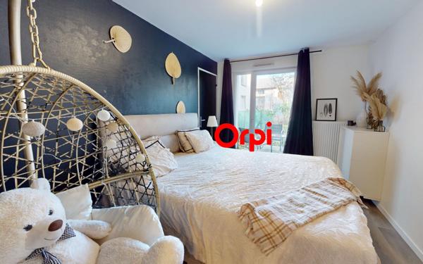 Appartement à vendre    2 pièces • 33,80 m2 Vaulx-en-Velin