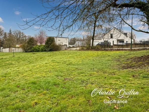 TERRAIN 690 M2 AVEC HANGAR