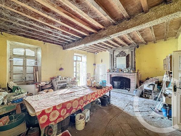 Maison à vendre  9 pièces - 196,06 m2 EBREUIL - 03