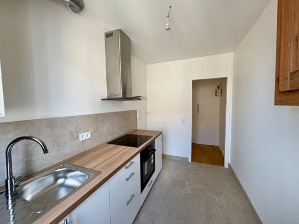 À louer - F2 de 44,59 m² rénové à SAINT-DENIS