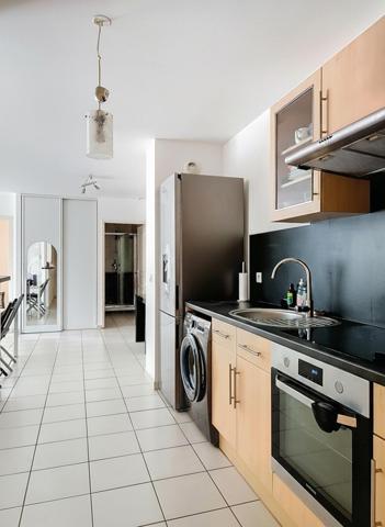 Grand 3 pièces lumineux avec parkings et dressing !