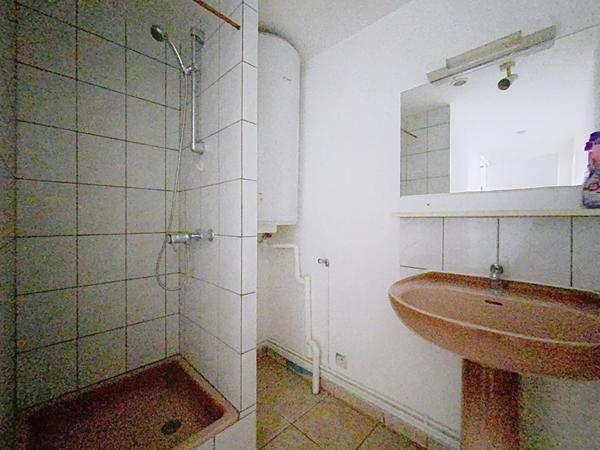 Location appartement près de NEUFCHATEAU - 1 pièce(s) - 26 m² - 275 €/mois