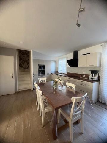 Pavillon kaufman et broad 4 chambres + bureau 116 M2