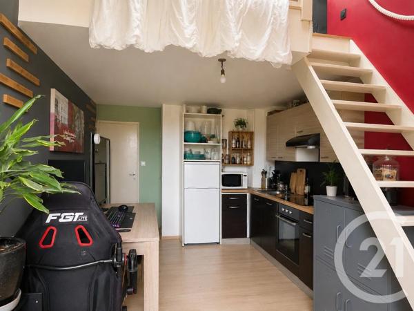 Immeuble à vendre  185,77 m 2   ETAPLES  - 62