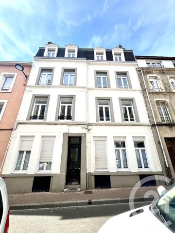 Immeuble à vendre  185,77 m 2   ETAPLES  - 62