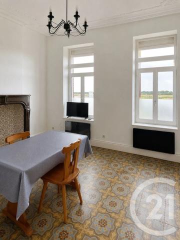 Immeuble à vendre  185,77 m 2   ETAPLES  - 62
