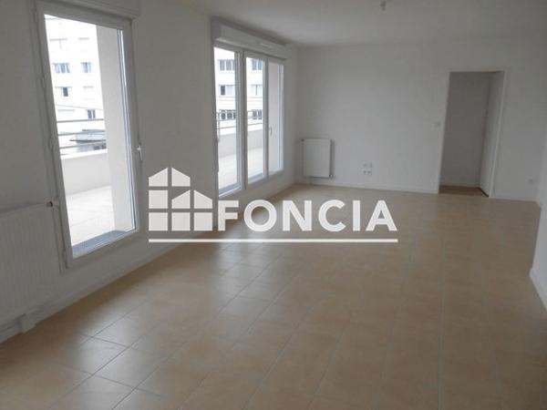 Location Appartement 4 pièces 86.8 m² - 11 TER RUE DE SAINTE ANNE Vannes 56000