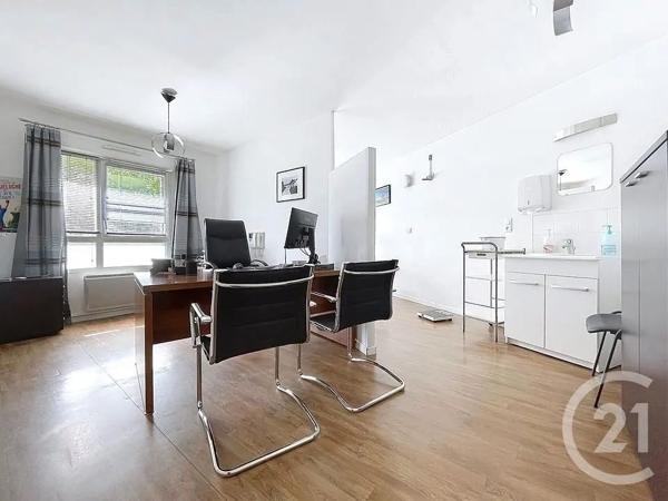 Appartement Local à vendre  2 pièces - 54,33 m 2   COMPIEGNE  - 60