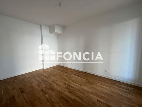 Location Appartement 4 pièces 85.3 m² - 11 BOULEVARD JOLIOT CURIE Bordeaux 33100