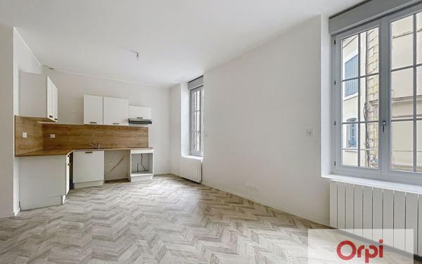 Appartement à louer    3 pièces •  Montluçon