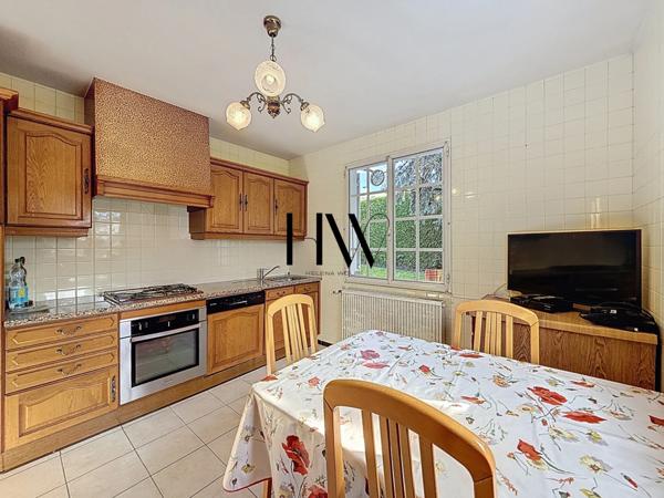 Maison à rénover – Cadre verdoyant avec vue sur le lac – Neuvecelle (Haute-Savoie)