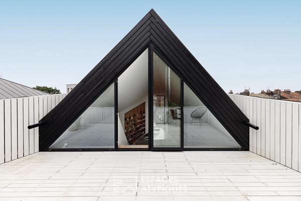 Maison Berton, prouesse architecturale brute et lumineuse avec toit-terrasse