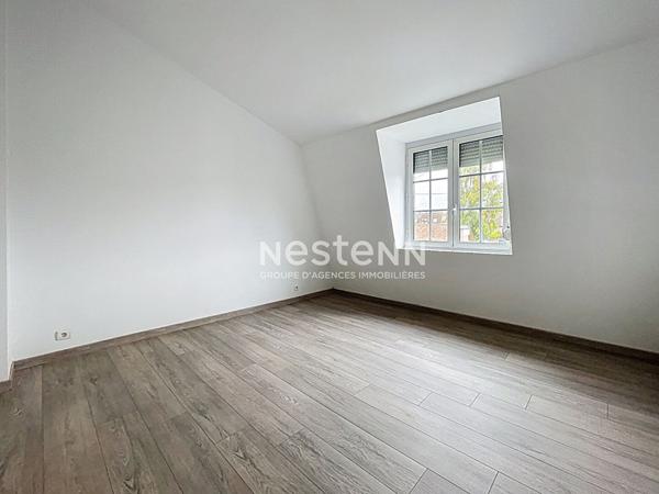 Maison semi-individuelle - 93m² - 3 chambres - jardin - garage - aucun travaux à prévoir