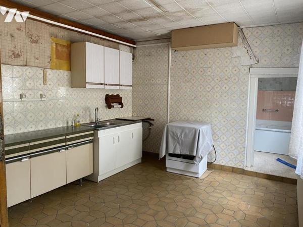 A vendre ANNOEULLIN maison de ville à rénover 