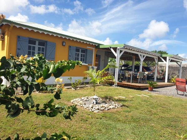 super villa situé dans lieu calme