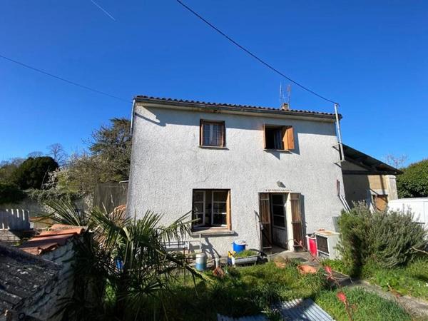 Maison à vendre |  Salles-d'Angles |  3 pièces | 87 m²