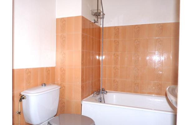 BOULOGNE - STUDIO avec BALCON sur jardin - Calme et lumineux