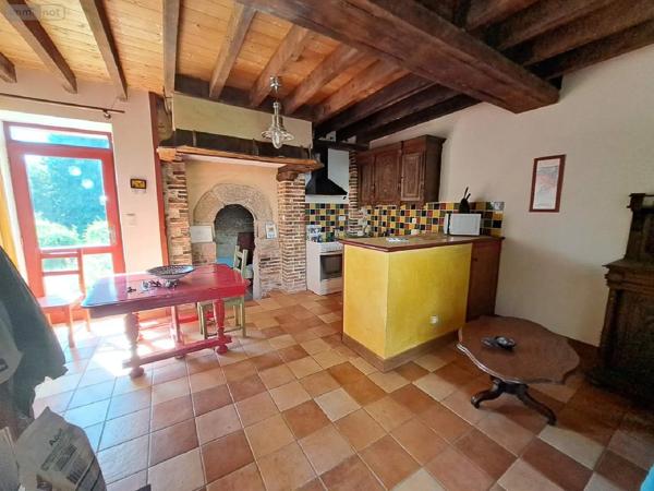 Achat - Propriété Livré-la-Touche 53400 11 pièces 320 m 2 21400 m 2