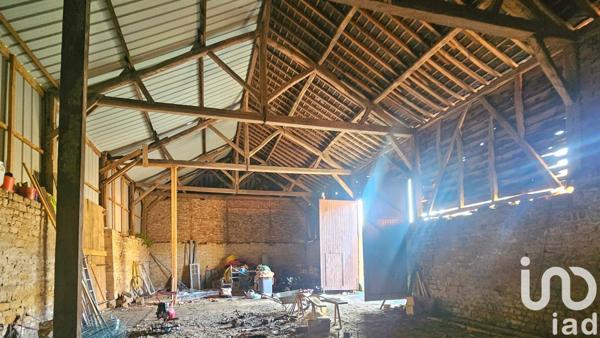 Grange 10 pièces de 340 m² à La Francheville (08000)