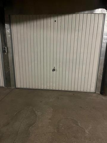 Box fermé 13m² gare des vallée la garenne colombes