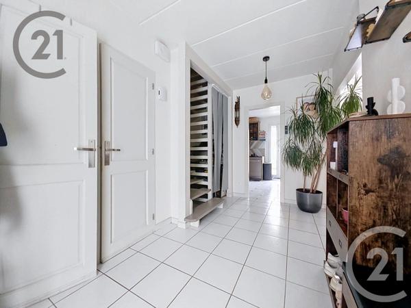 Maison à vendre  5 pièces - 102,52 m 2   CORMONTREUIL  - 51